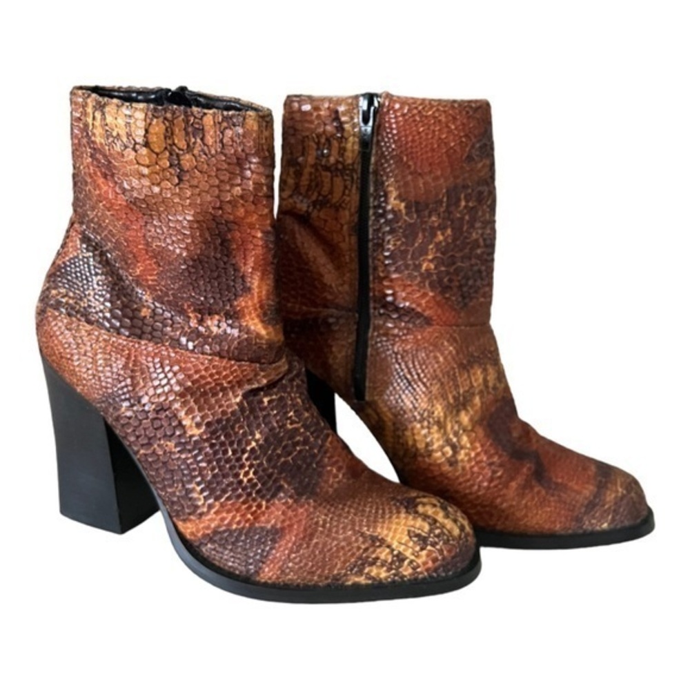 Vintage Mainframe Snakeskin Ankle Western Boots Size 7.5M